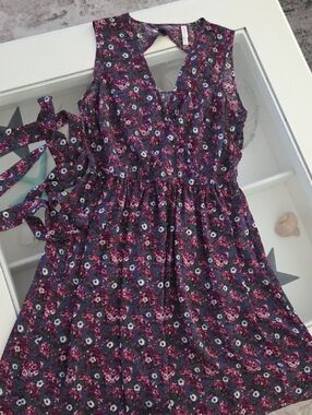 Purple Floral Sleeveless Dress Size M